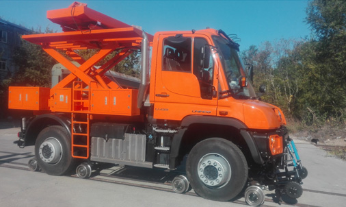 Road-Rail Aerial Work Vehicle
